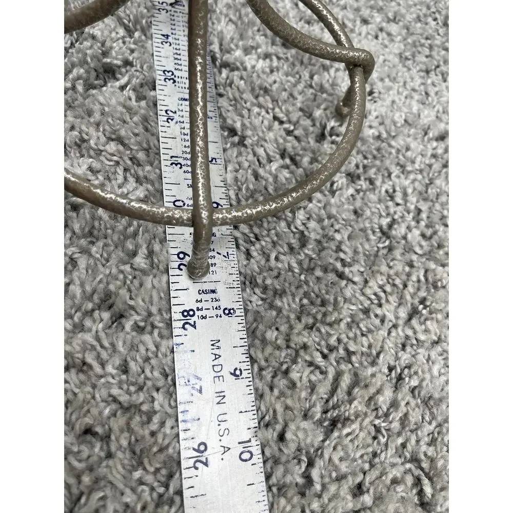 2 Ring Free Standing Coated Wrought Iron Towel Rack Preowned Home Decor